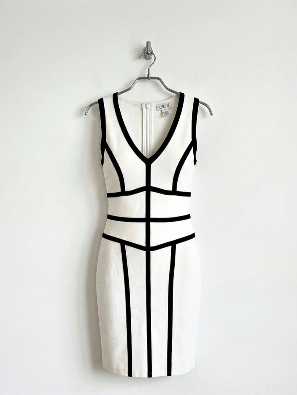 Vintage Caché Black White Geometric Bandage Bodycon Dress Size 6